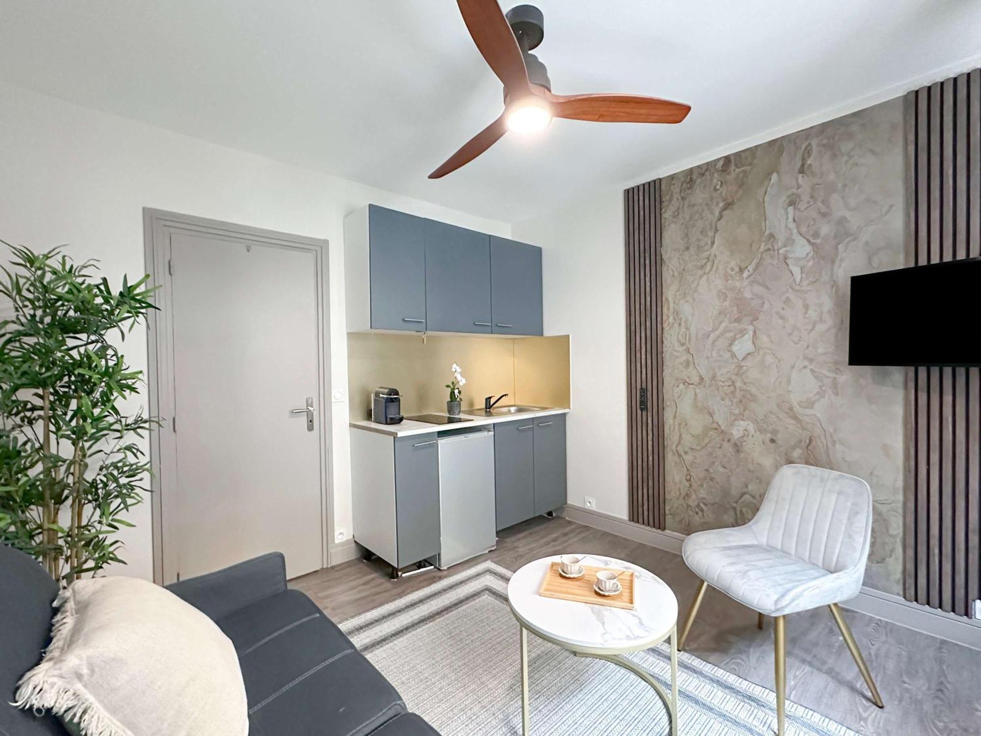 Elegant Escape Near Arc De Triomphe Apartamento Paris Exterior foto